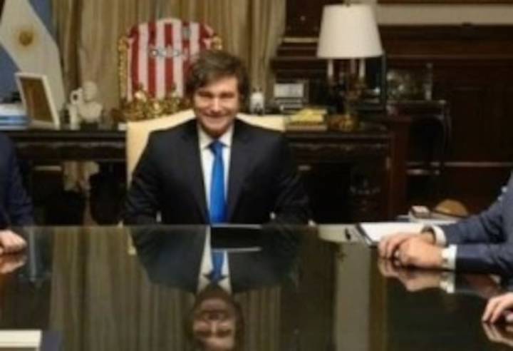 Ofensiva contra Tapia. Milei celebró la victoria de Estudiantes de La Plata ante Central Córdoba