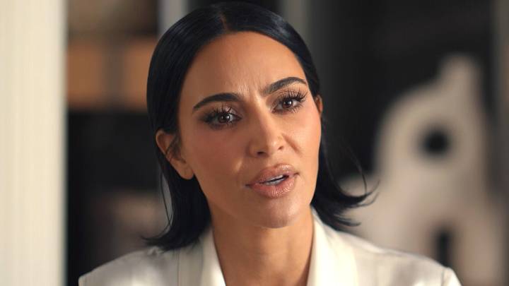 Kim Kardashian's 'All's Fair' Debut Trashed With Zero