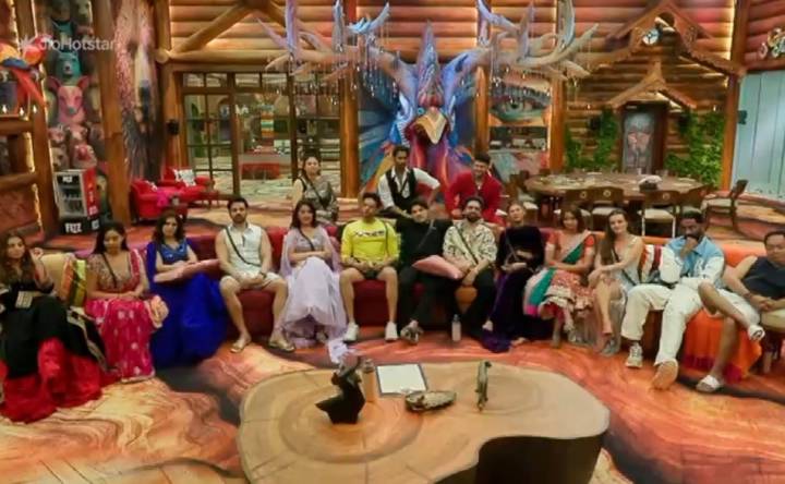 VIDEO: ¡A sartenazos! Reality de la India se sale de control y enciende las redes