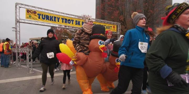 31st annual Turkey Trot kicks off Thanksgiving in Springfield