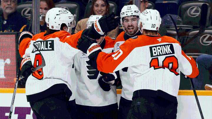 Cates' go-ahead goal propels Flyers past Predators