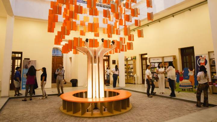 Un viernes de risa con Adrián Lakerman y un café con aroma a poesía