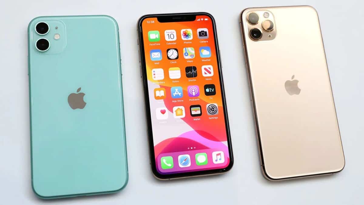 Two arrested for stealing iPhone in Hyderabad