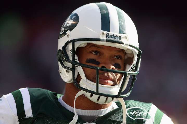 Ex-NFL star becomes police officer at department full of former players