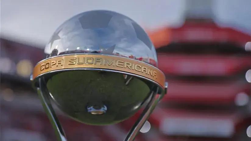 Se espera casi 20 mil hinchas de Lanús y Atlético Mineiro en Asunción para la final de la Copa Sudamericana