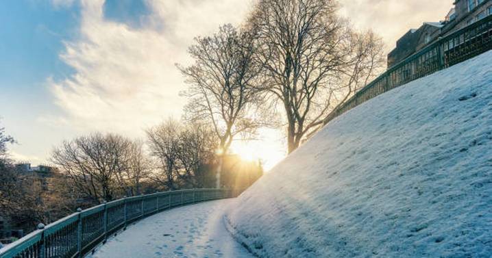 UK weather forecast: Exact date first snow could hit as maps turn white