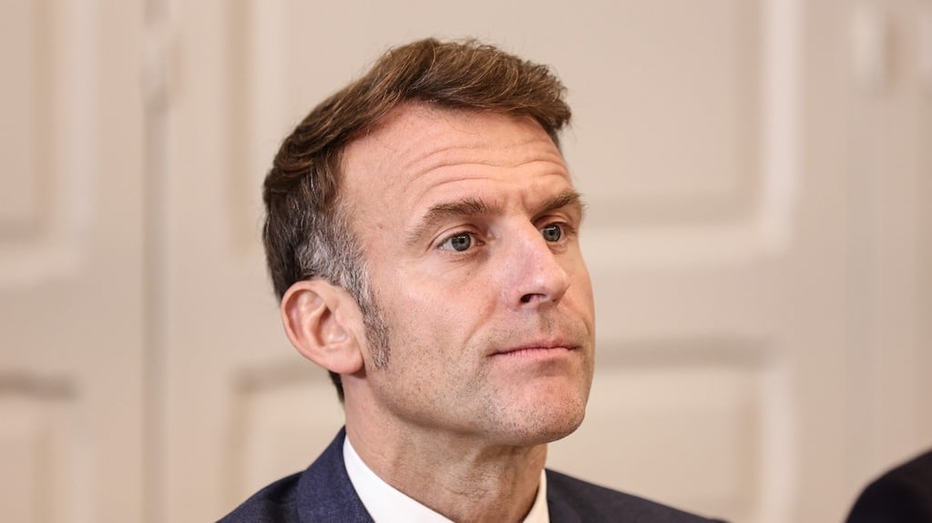 Macron busca implementar el servicio militar voluntario en Francia ante la preocupación por el avance ruso