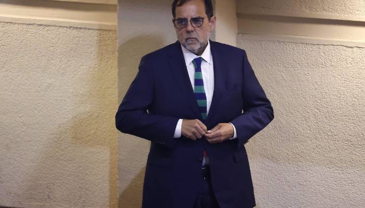 Diputado Jaime Mulet sufre urgencia médica y no podrá defender acusación contra Pardow