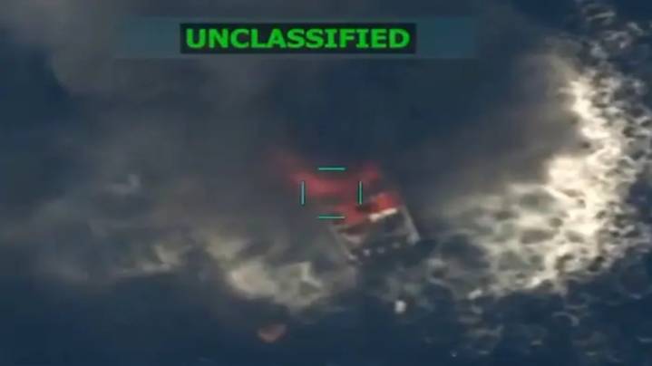 Desmienten vínculos criminales de sobreviviente del supuesto "narcosubmarino" atacado por EE.UU.