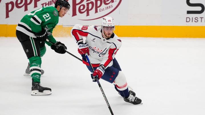 Capitals' Pierre-Luc Dubois expected to miss 3-4 months after surgery for abdominal, adductor issues
