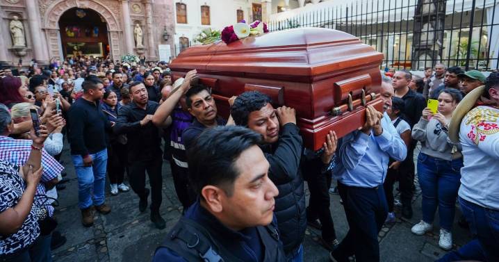 Uruapan recolecta llaves para construir monumento a Carlos Manzo: ‘Es un símbolo de gratitud’