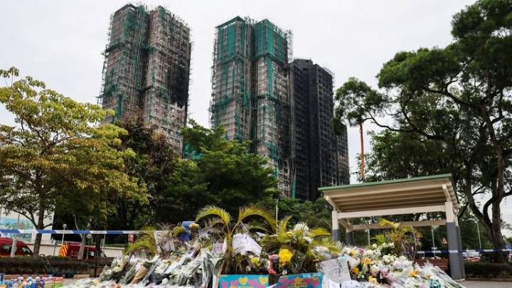 Hong Kong: Death toll in high-rise fire rises to 146 as more bodies found in burned buildings