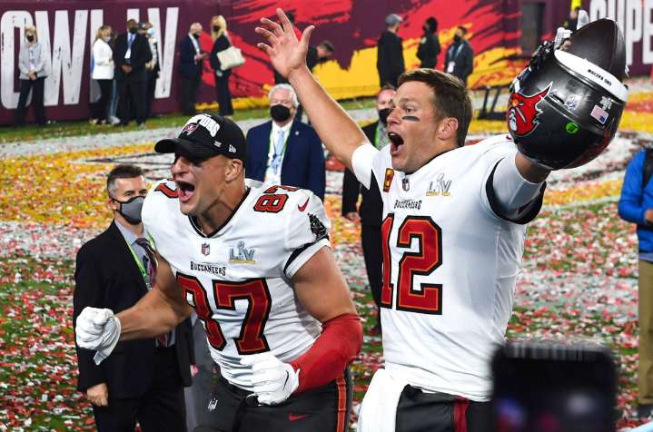 Rob Gronkowski Makes Opinion Clear on Potential Statue Beside Tom Brady at Patriots