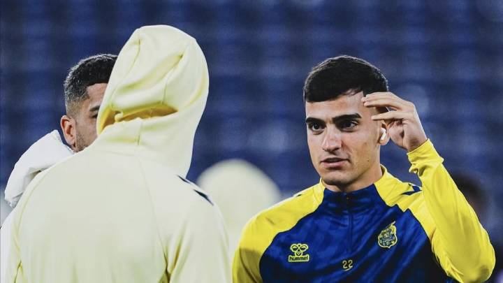 Alarma Ale García: el pichichi de la UD Las Palmas apunta a un mes de baja