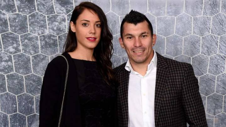 "Tienen el corazón lleno de odio": Exesposa española de Gary Medel protagoniza mediática pelea con expareja de su actual novio