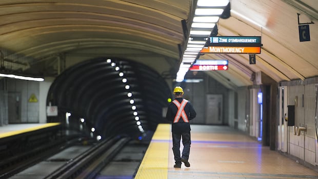 Montreal transit strike over as STM maintenance workers' union suspends work stoppage