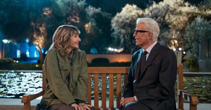'Man on the Inside' Stars Ted Danson and Mary Steenburgen on Falling in Love