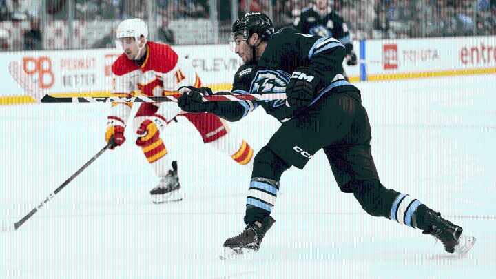 NHL EDGE stats behind Schmaltz's surprising start for Mammoth