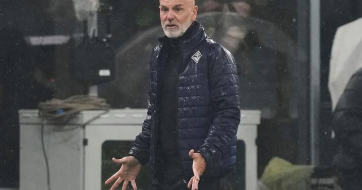 Fiorentina hoping a coaching change will bring it luck in Serie A