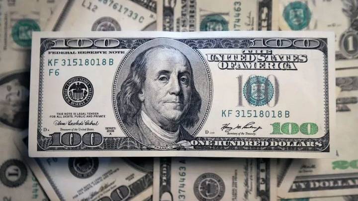 El dólar volvió a los $1.500 en el Banco Nación y el mayorista quedó a sólo $15 del techo de la banda