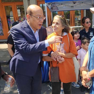 How did Phil Wong win in Queens’ purplest district?