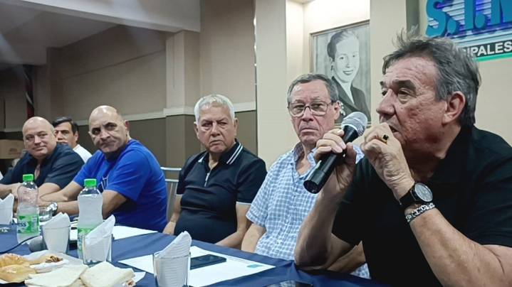 Rubén “Cholo” García: “Los intendentes peronistas no pueden pagar sueldos irrisorios”