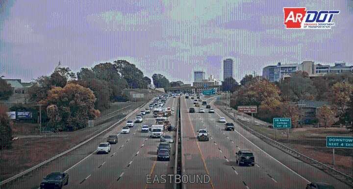 Crash on Interstate 630 closes Westbound lanes in Little Rock