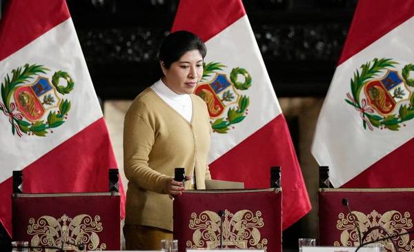 Perú rompió relaciones con México luego de que diera asilo a ex ministra de Castillo