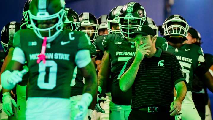 Jonathan Smith knows the reality of big-time football: 'The record is what it is'