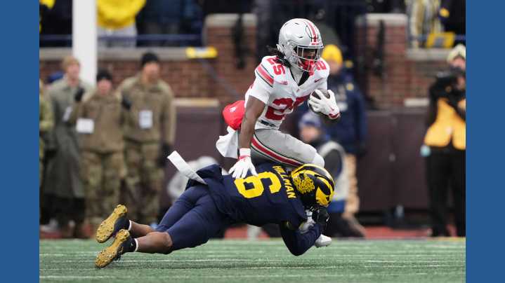 The Latest: With Texas A&M out of the top 5, Georgia and Oregon climb in the AP Top 25