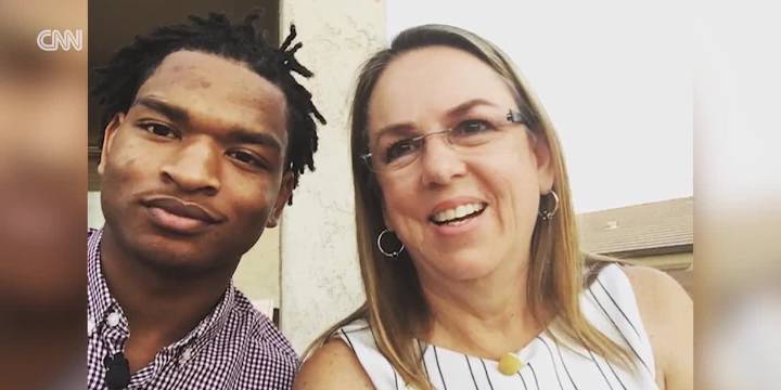 10 years since ‘viral Thanksgiving text’ sparked unique friendship between two people