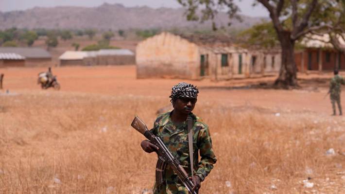 Ataque en Nigeria: Hombres armados secuestran alumnos y profesores de colegio católico