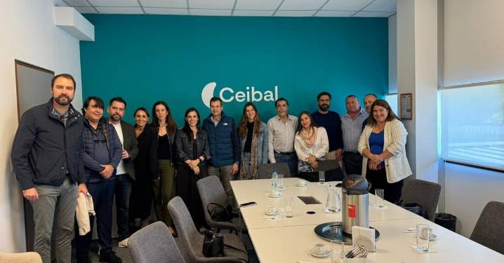 La Zona Franca de Cádiz establece contacto con operadores logísticos de Uruguay