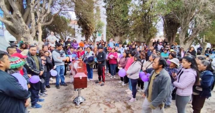 Enterraron los restos de Daniela Mamani