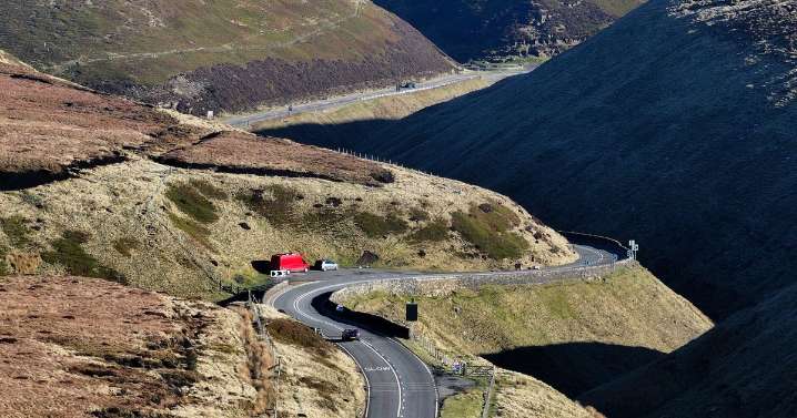 Snake Pass to be closed for hours after police rush to serious crash