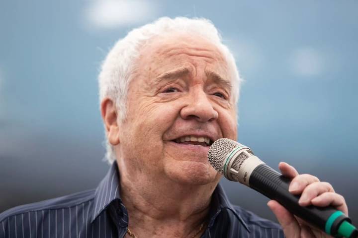 “Canto para todo tipo de personas”: Pollo Fuentes se desmarca de Zúmbale Primo por shows en cierres de campañas