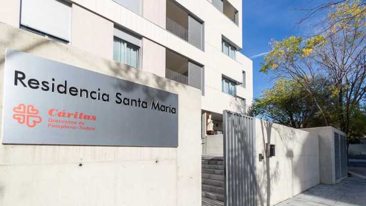 Begoña Recondo, responsable del programa de acogida de la Residencia Santa María de Cáritas: "Nadie está libre de verse en situación de pobreza"