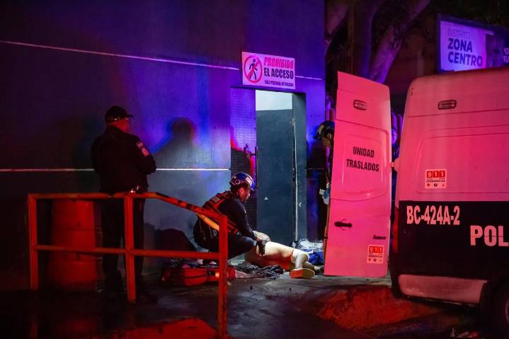 Hombre herido a balazos llega a pedir auxilio en la Delegación y dos terminan detenidos