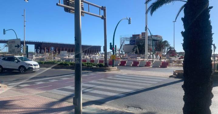 Cortes de tráfico en la Vía Parque de Almería desde el miércoles por las obras del puerto