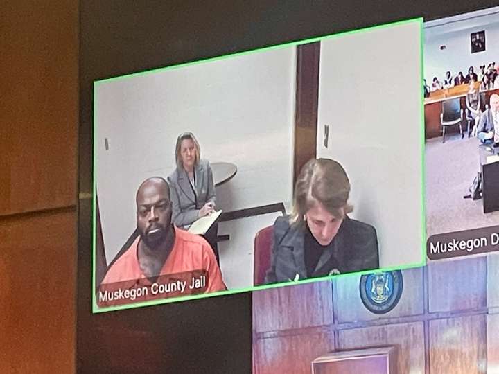 Accused double murderer charged with deaths of 2 women in Muskegon County