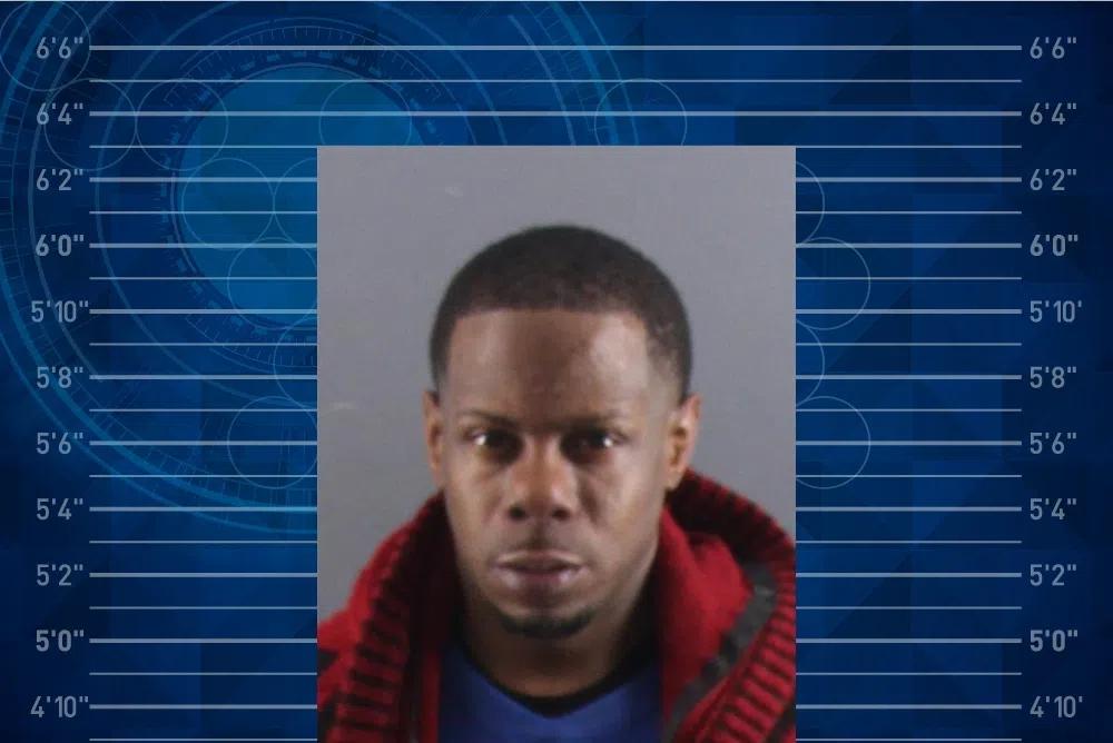 Man arrested after allegedly forcing himself inside Peoria home and striking woman