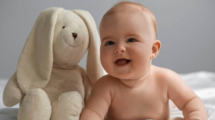 El nombre de nena de 4 letras que no se usa desde 1946 y solamente lo llevó una única bebé