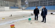 El Ayuntamiento avanza en la renovación de la pista del Pabellón Eladio Jiménez de Ciudad Rodrigo