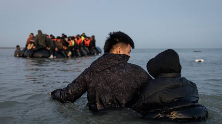 At least 1,200 migrants make Channel crossing as government mulls Danish