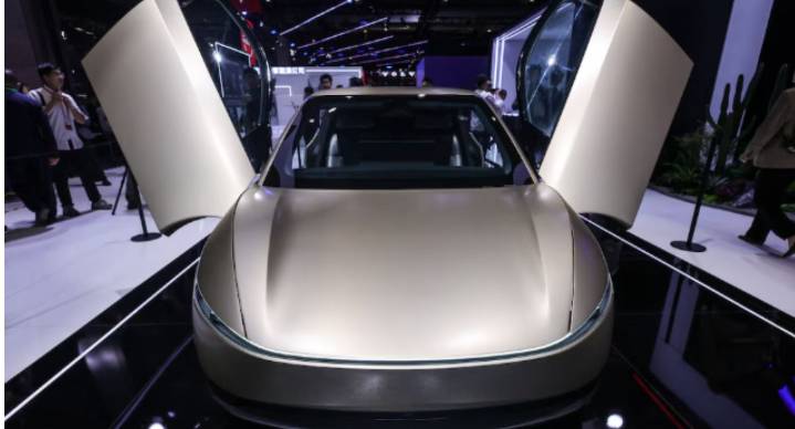 Elon Musk anuncia fabricación del ‘Cybercab’, el nuevo robotaxi autónomo de Tesla