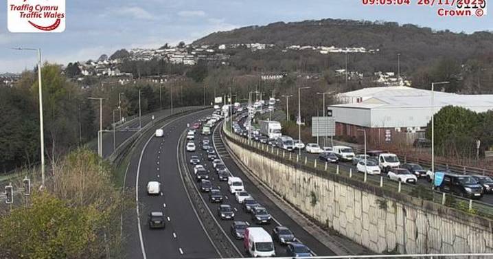 A470 live updates as drivers face long delays on major South Wales road