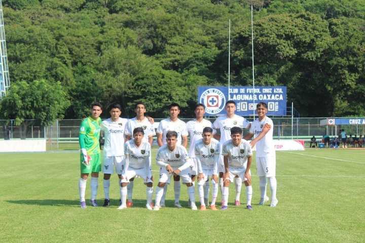 Pavones cae por la mínima como visitante