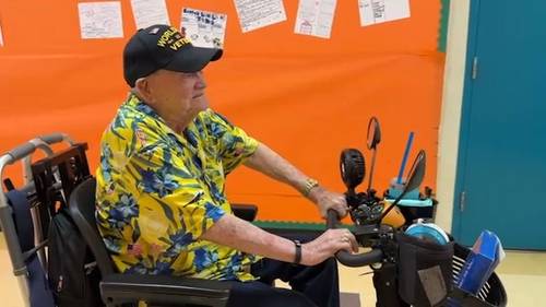 102-year-old WWII veteran visits Compton school where he once worked as a teacher