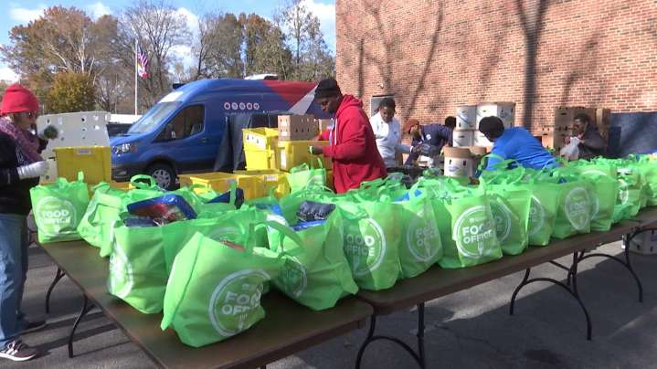 Reduced SNAP benefits leave central Ohio families struggling ahead of holidays