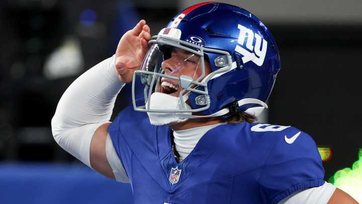 Shop popular Black Friday deals on gifts for New York Giants fans